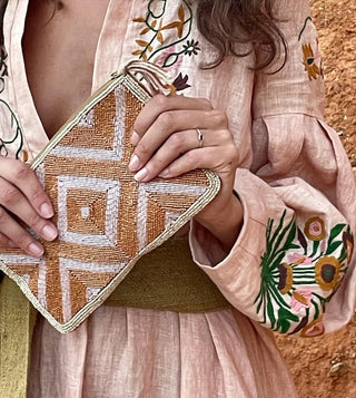 ETUI & CLUTCH • Hand-embroidered with glass beads image 4