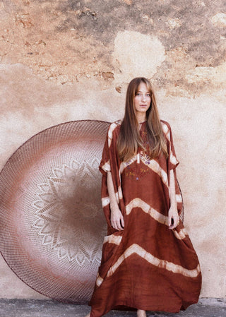 The Elpelut Silk Dress • Handcrafted slow luxury in pure image 5