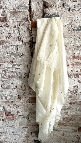 The Elpelut Wrap  • Delicate handcrafted embroidery image 7